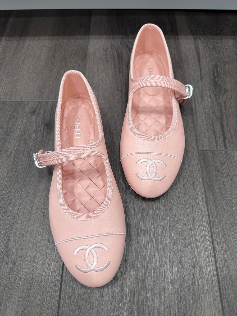 2026 CHANEL CC LOGO PINK LEATHER MARYJANE BALLET FLATS SHOES SILVER BUCKLE 40.5 - Picture 14 of 14